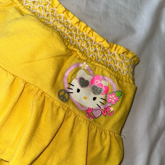 Girls Hello Kitty ruffled skirt with built in shirts size 7/8 San… - Picture 2 of 5